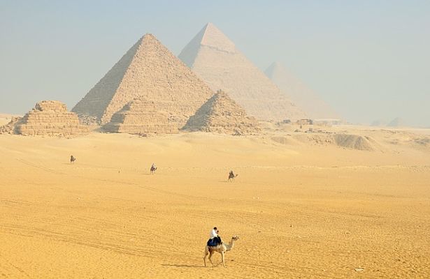 pyramidy lacne dovolenky