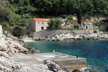 hvar lacne dovolenky