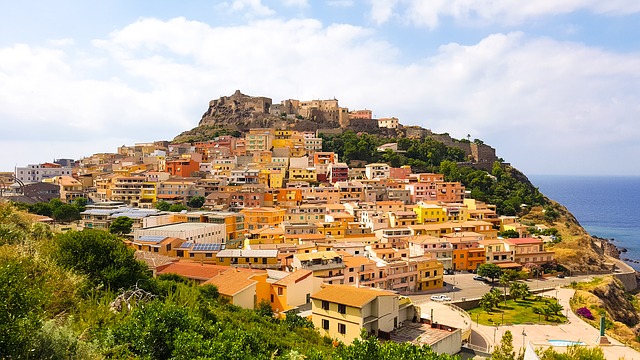 castelsardo sardinia lacne dovolenky