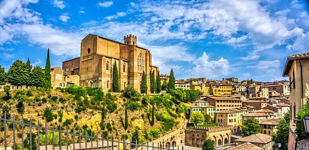 siena taliansko lacne dovolenky